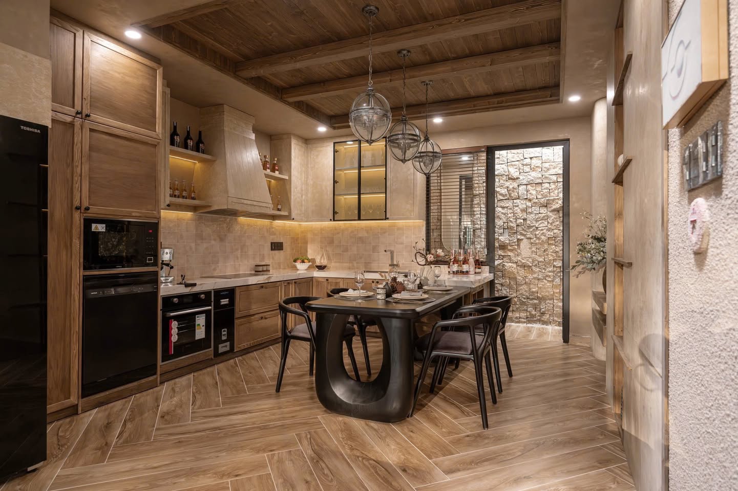 STUDIO TRỆT GÁC MẶT TIỀN 7/10