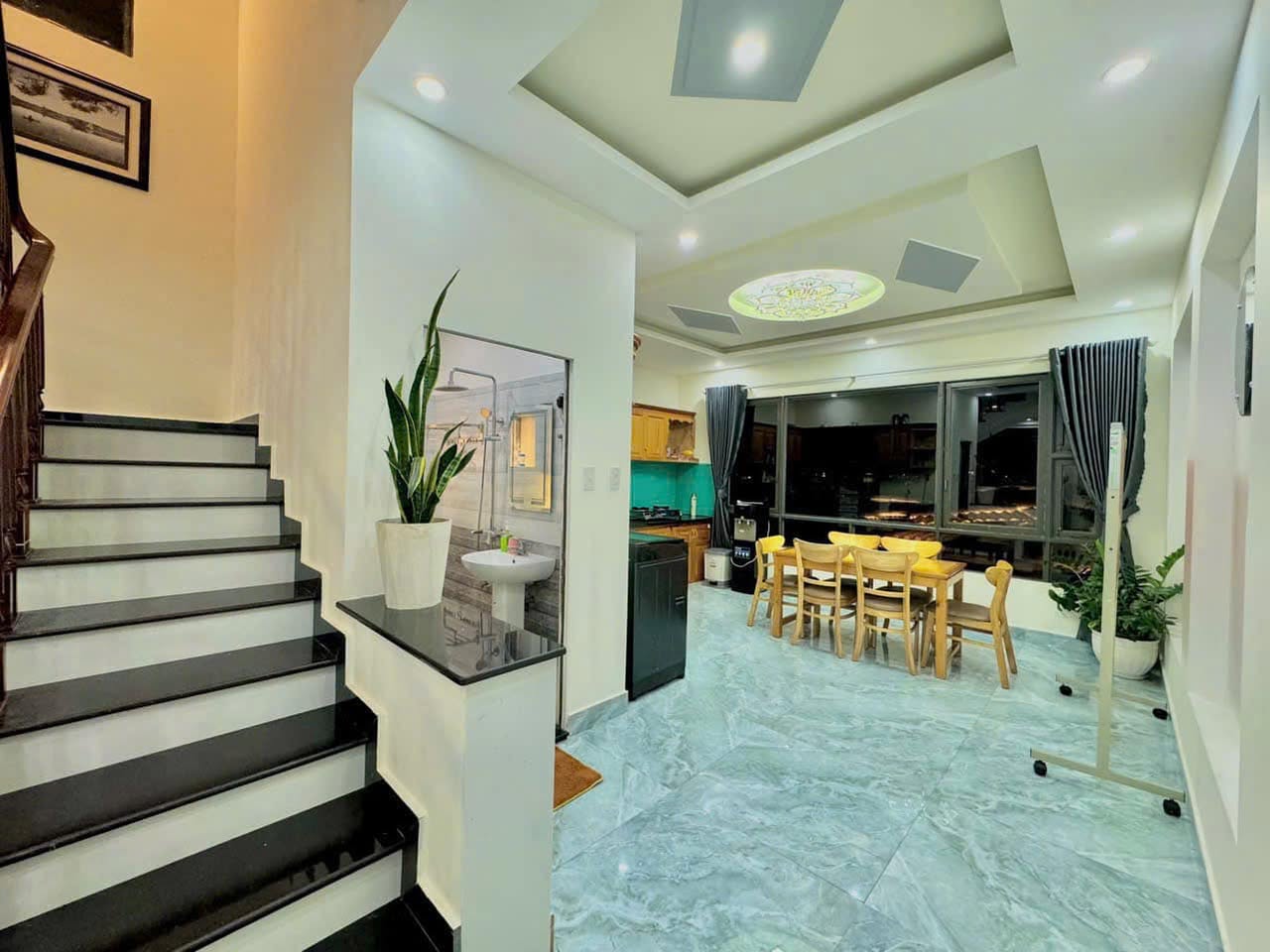 Davu Travel — Đà Lạt 20/24