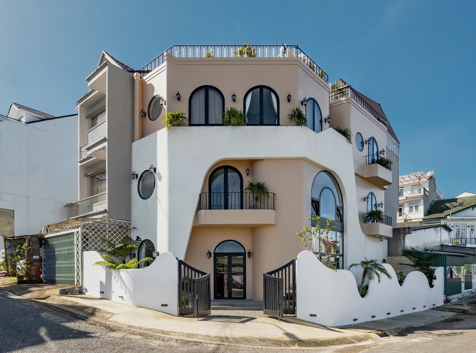 MANOR VILLA 2
