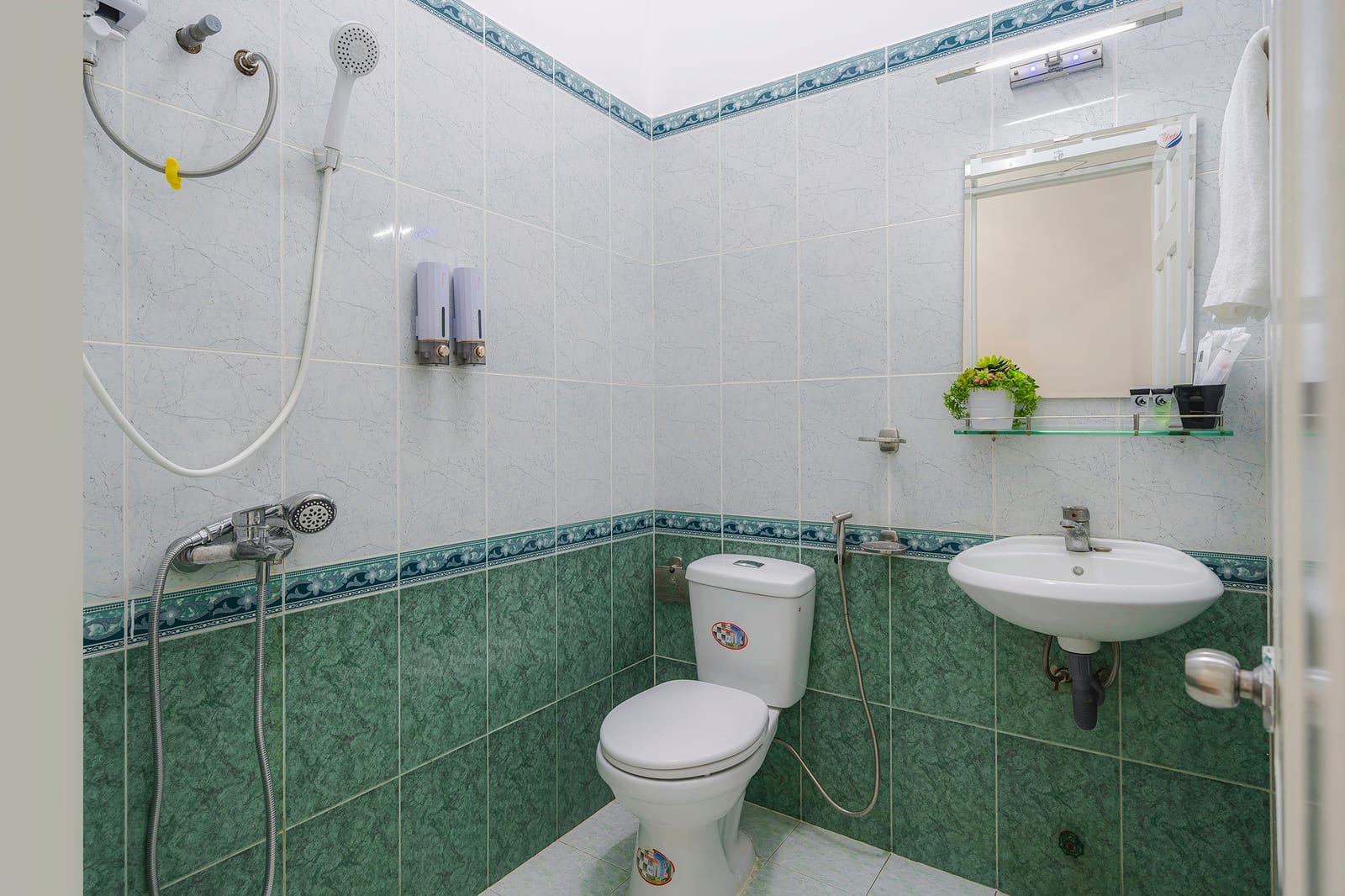 HOME 98 BƯỚC CHÂN 7/15