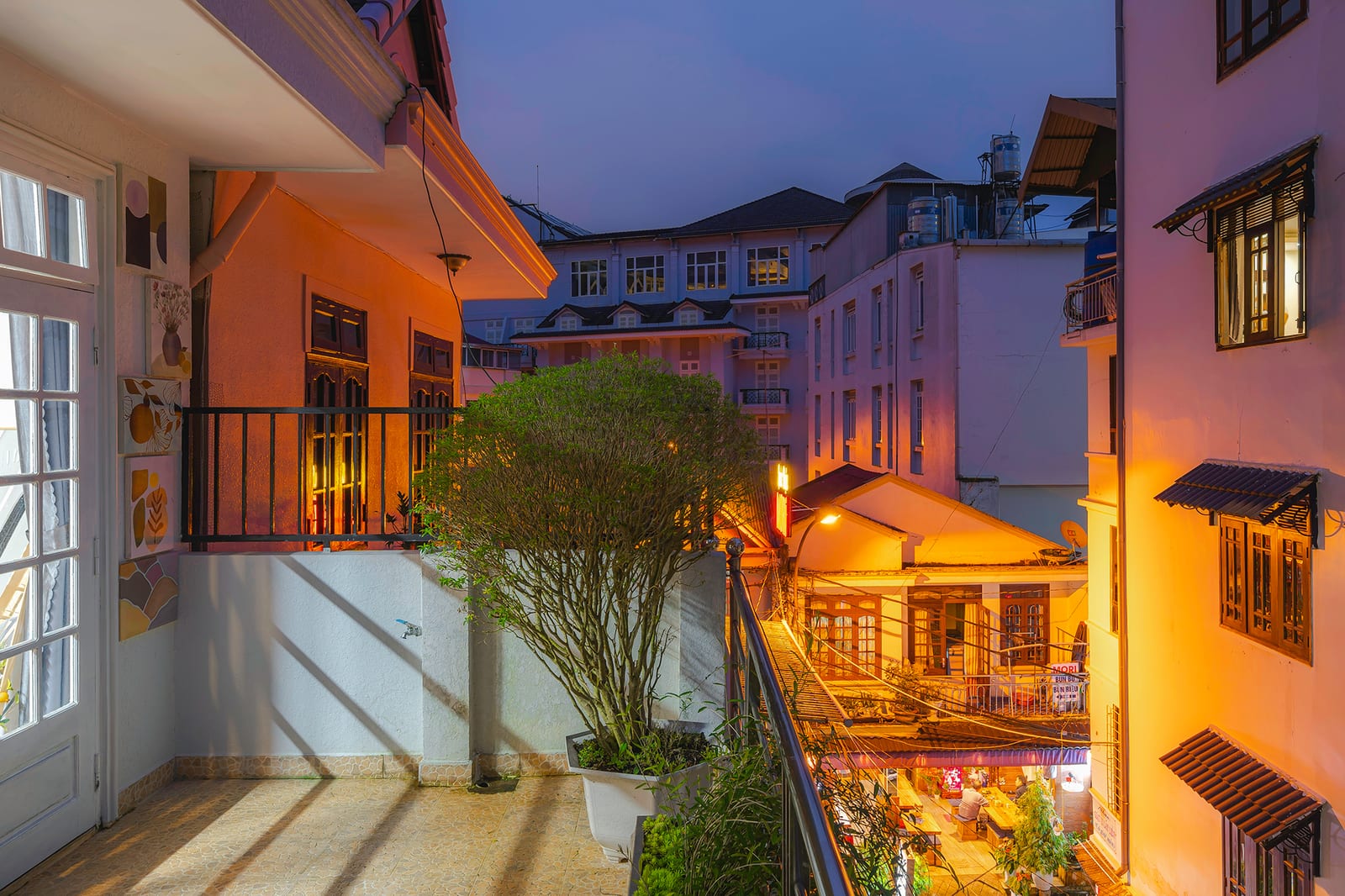 HOME 98 BƯỚC CHÂN 6/15