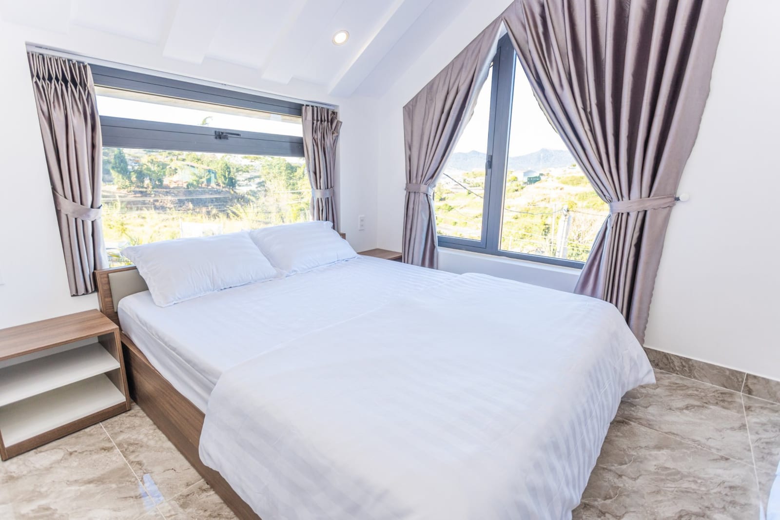 Villa Golden Hill P7 6/16